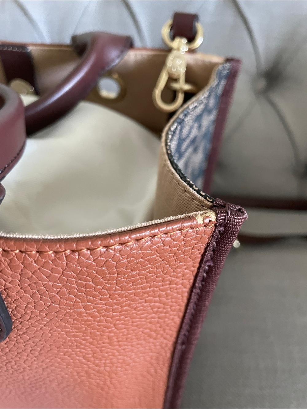 TOUS Brown and Cream Logo Leather Tote Bag - Picture 8 of 11